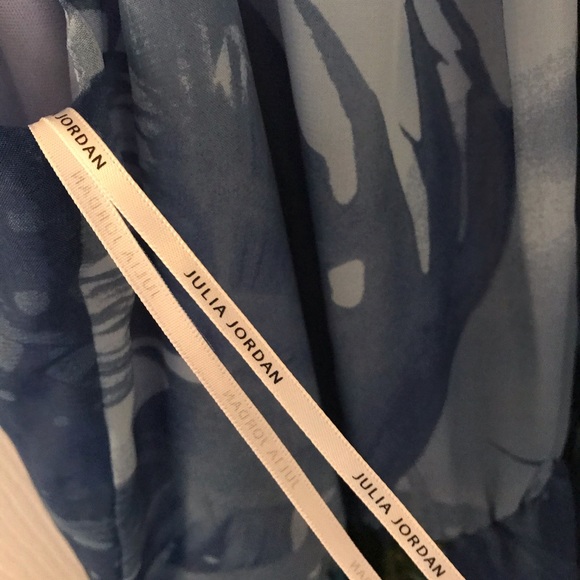 Julia Jordan Summer Halter Top Maxi Dress Size 8 - Picture 4 of 8